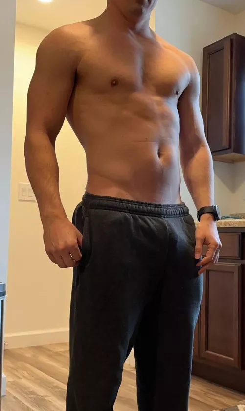 Putting on sweats after getting home from the gym is peak co(m)fy