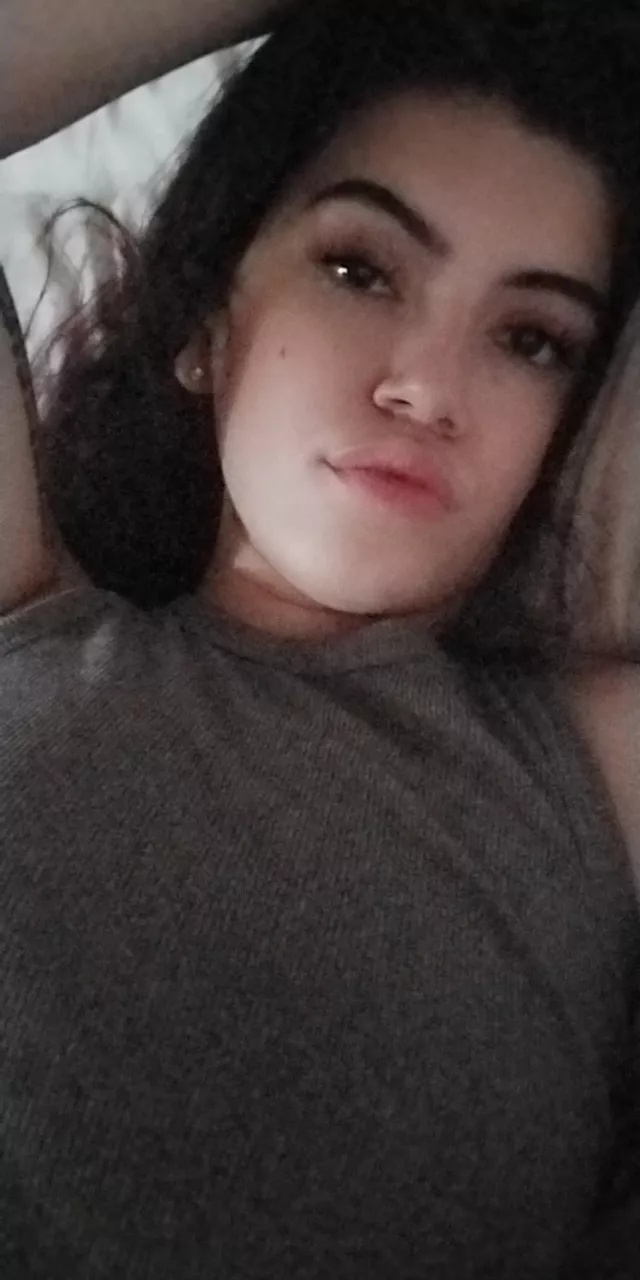 [selling] Good morning losers, I'm offering a special offer for a personal slave, you may approach. Kik: angelgoddess263