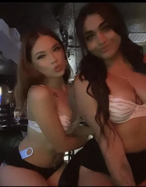 Small and petite or big and thick ?