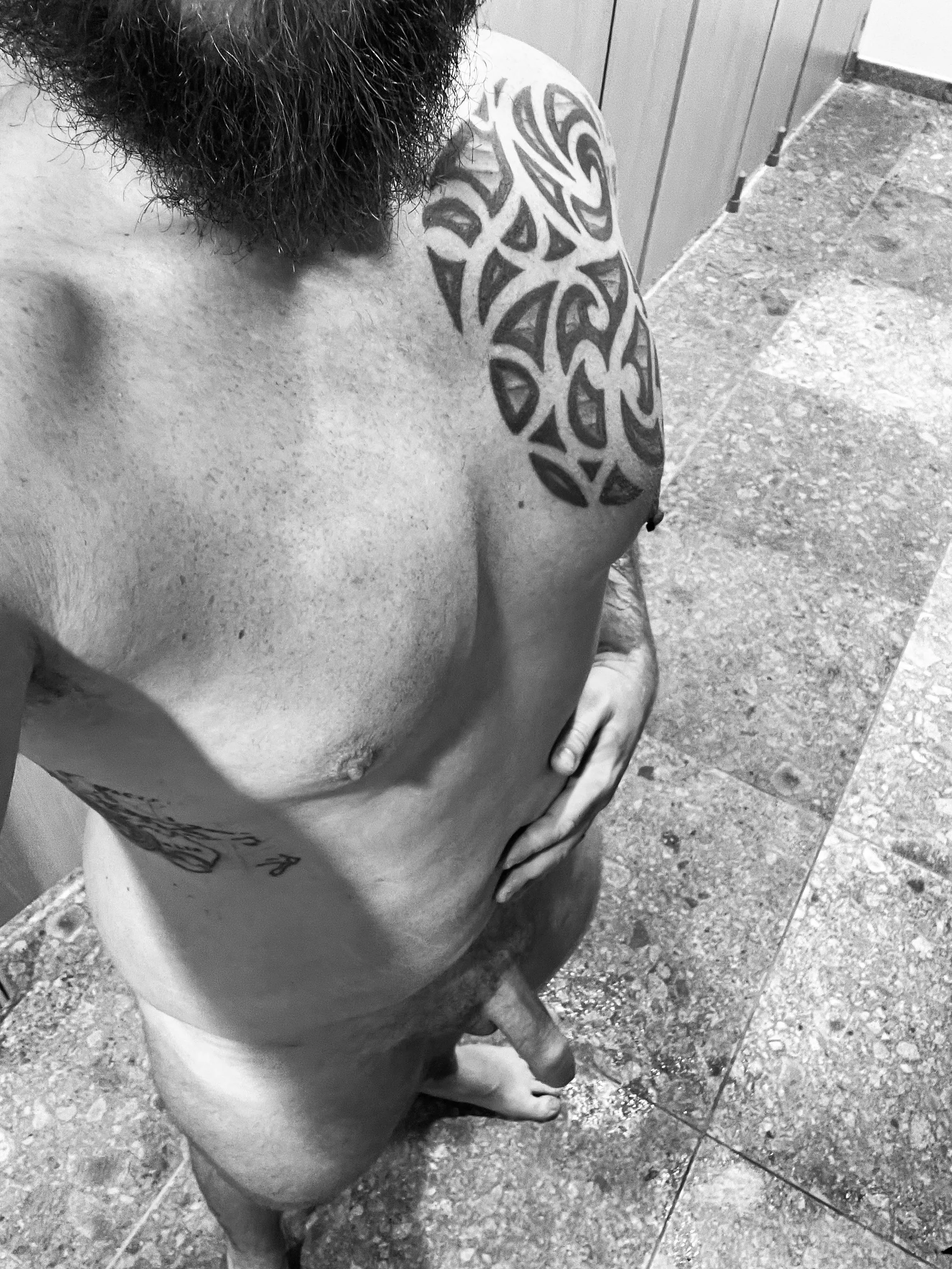 Someone help me post gym shower please 😈🤤