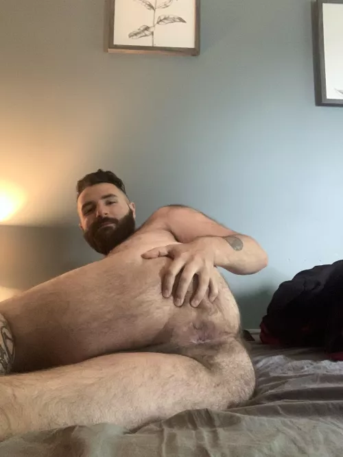 Sometimes you need to fuck a real man’s ass 😈