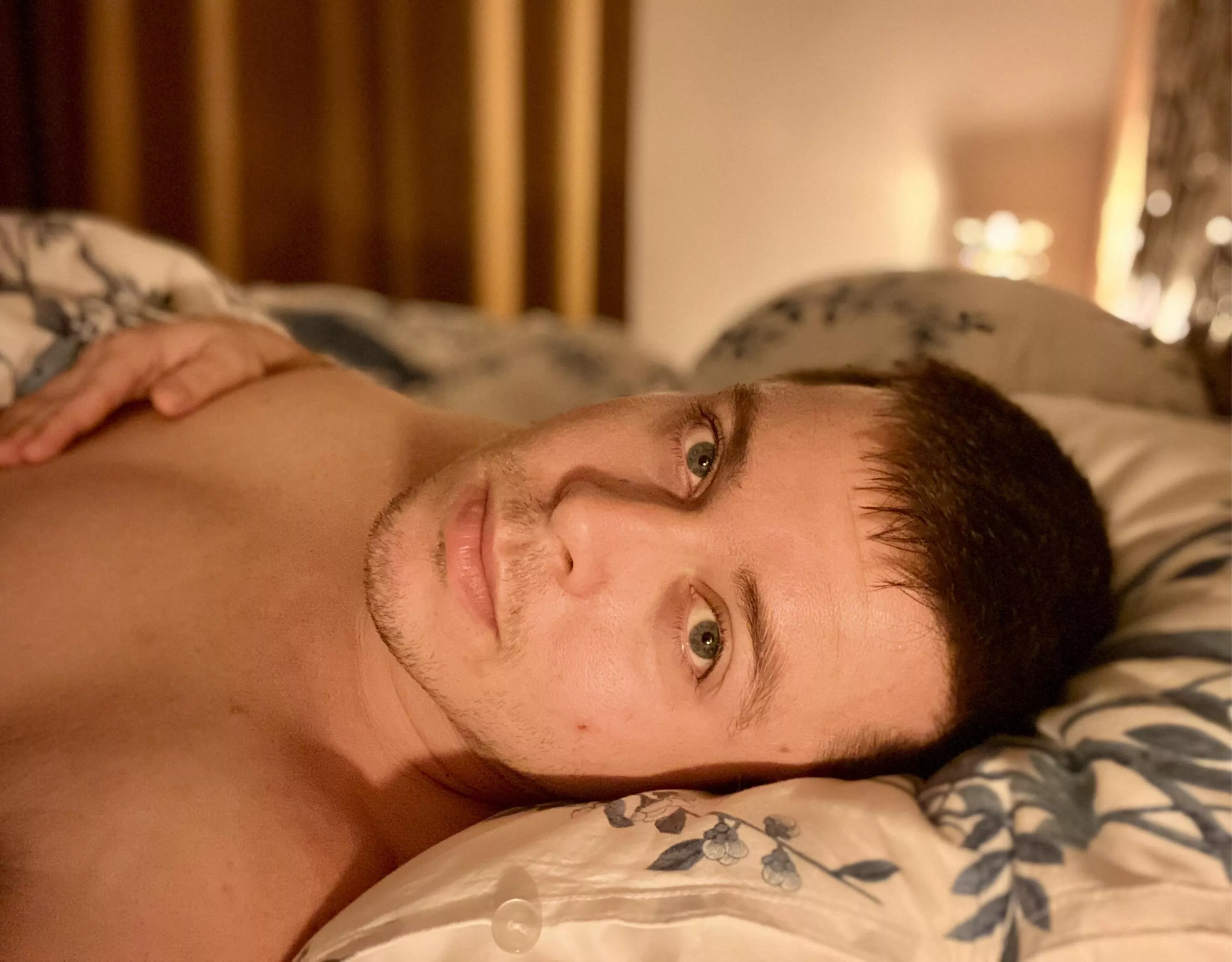 Still looking for someone who will play on the Switch with me in bed