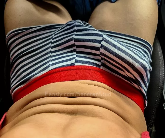 Stripes usually makes shapes smaller. 🤔