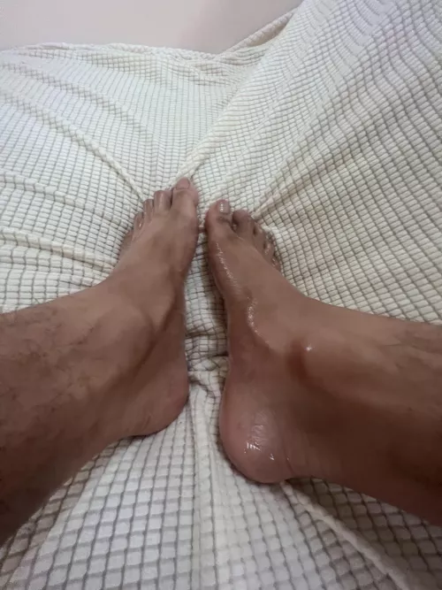 That tongue on my feet 🫦♠️🦶