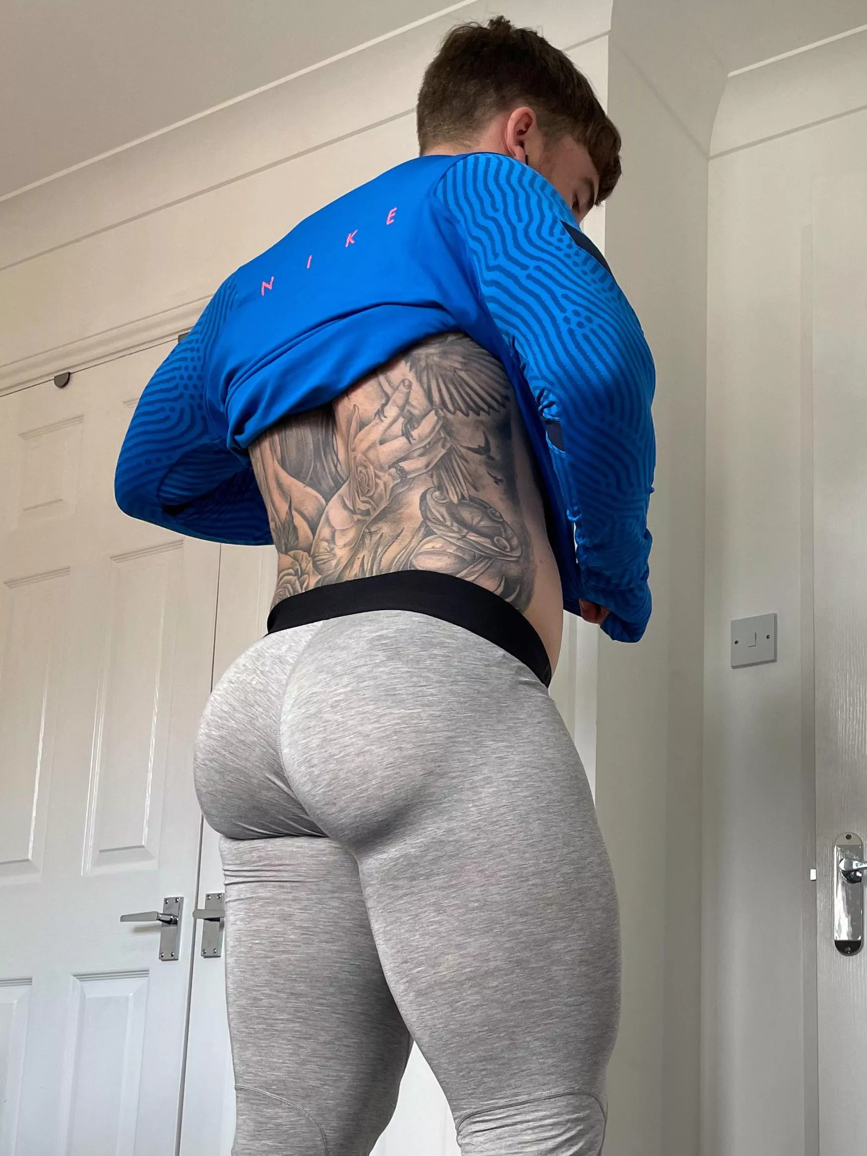 Time to workout 🏋🏻‍♀️