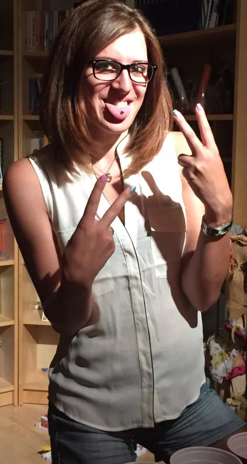 Who can handle this girl