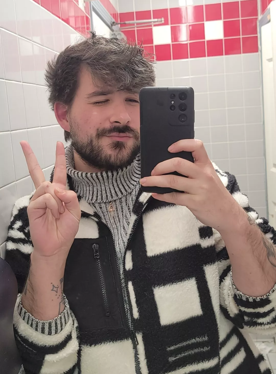 Who wants to donkey roll in TFT with me?