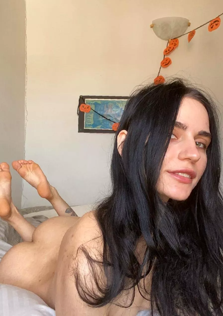 Who wants to have sex with me?