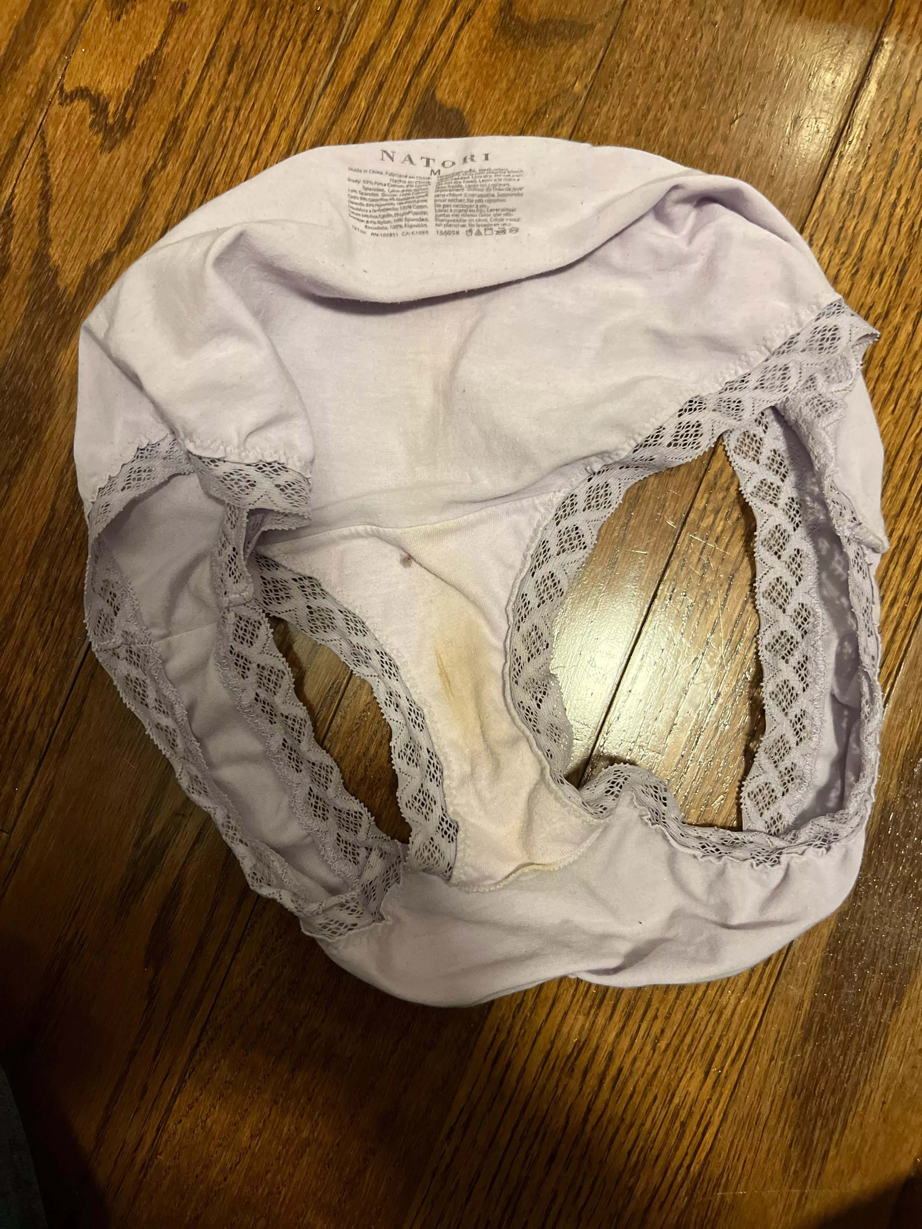 Wife’s purple Natori