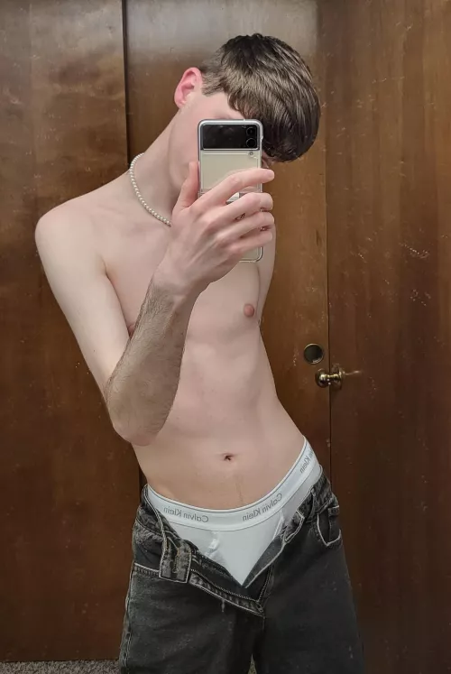 21 / cuties hmu @kawaiimonty