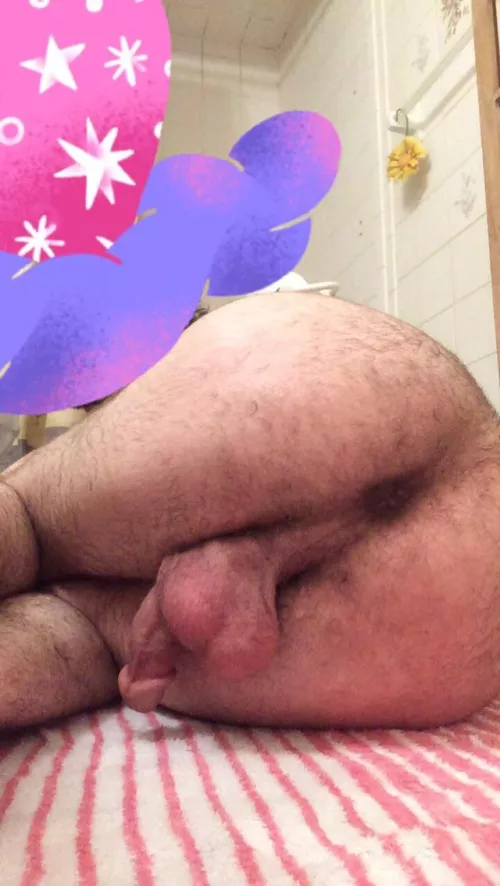 22 m Can I sit on your bed like this? 😋😋