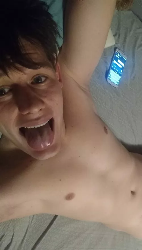 [24] care to shove your cock down my throat? dms open 😁