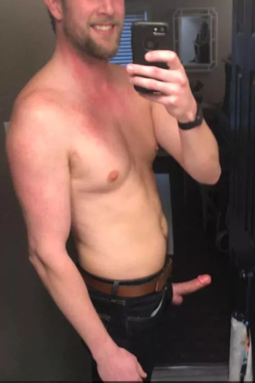 6’6 DILF in dad uniform