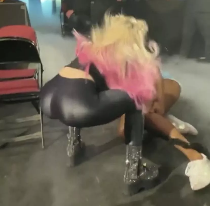 Alexa Bliss 🍆