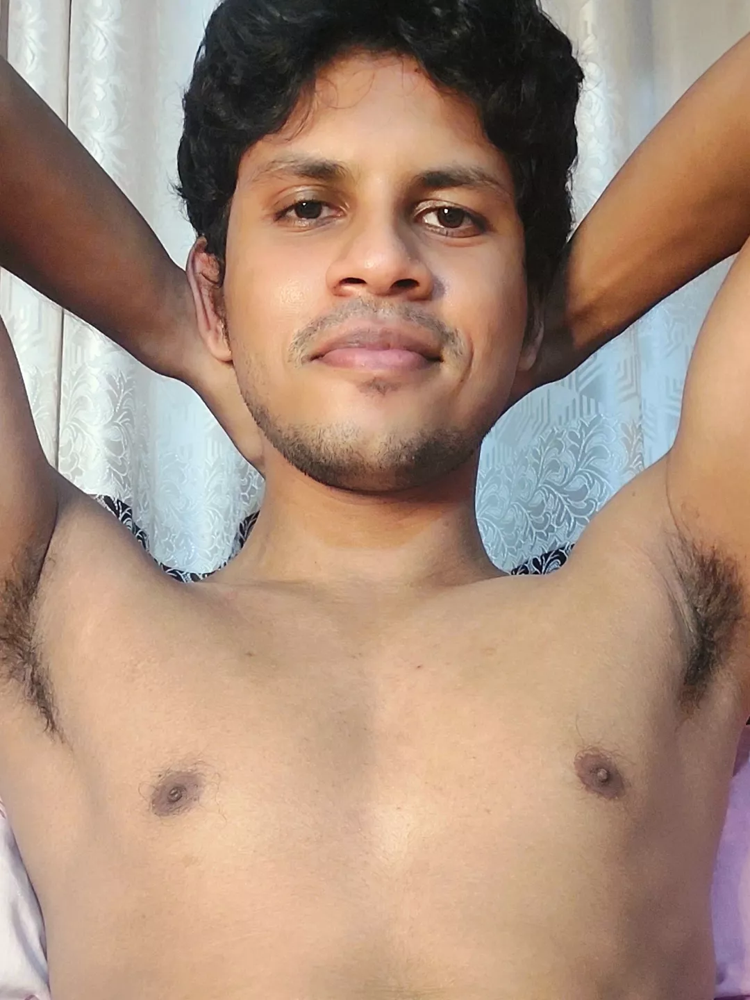 Any bros wanna chat ?