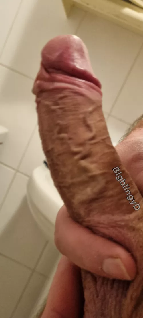 Anybody want daddies big veiny cock? (55)