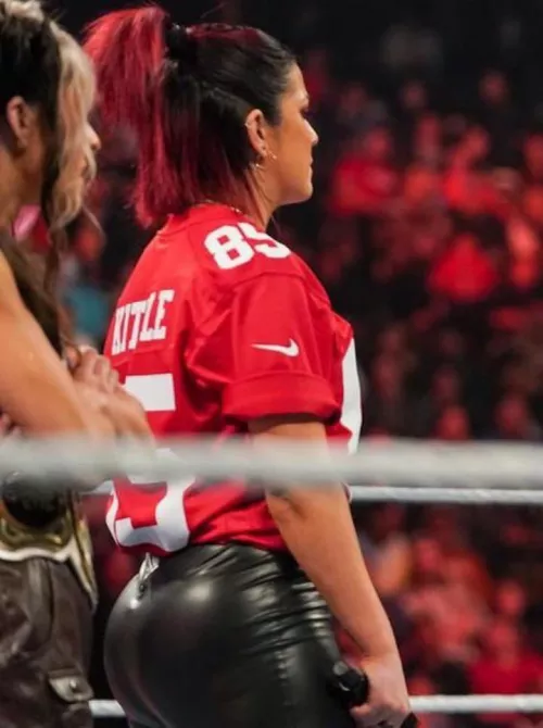 Bayley 🍑