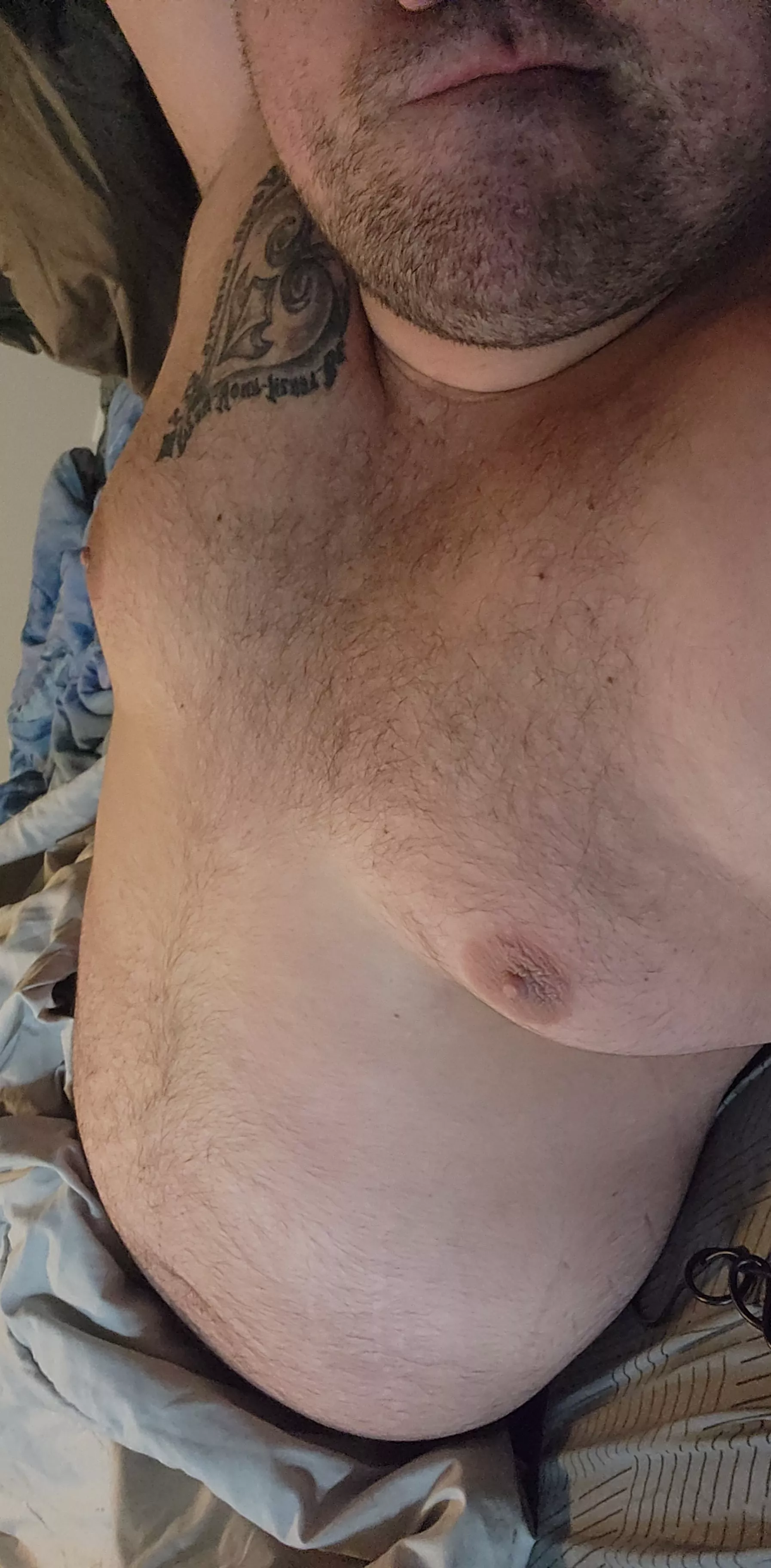 Bear face, bear bod, just missing a bear to go a little further 😏 27 DMs open