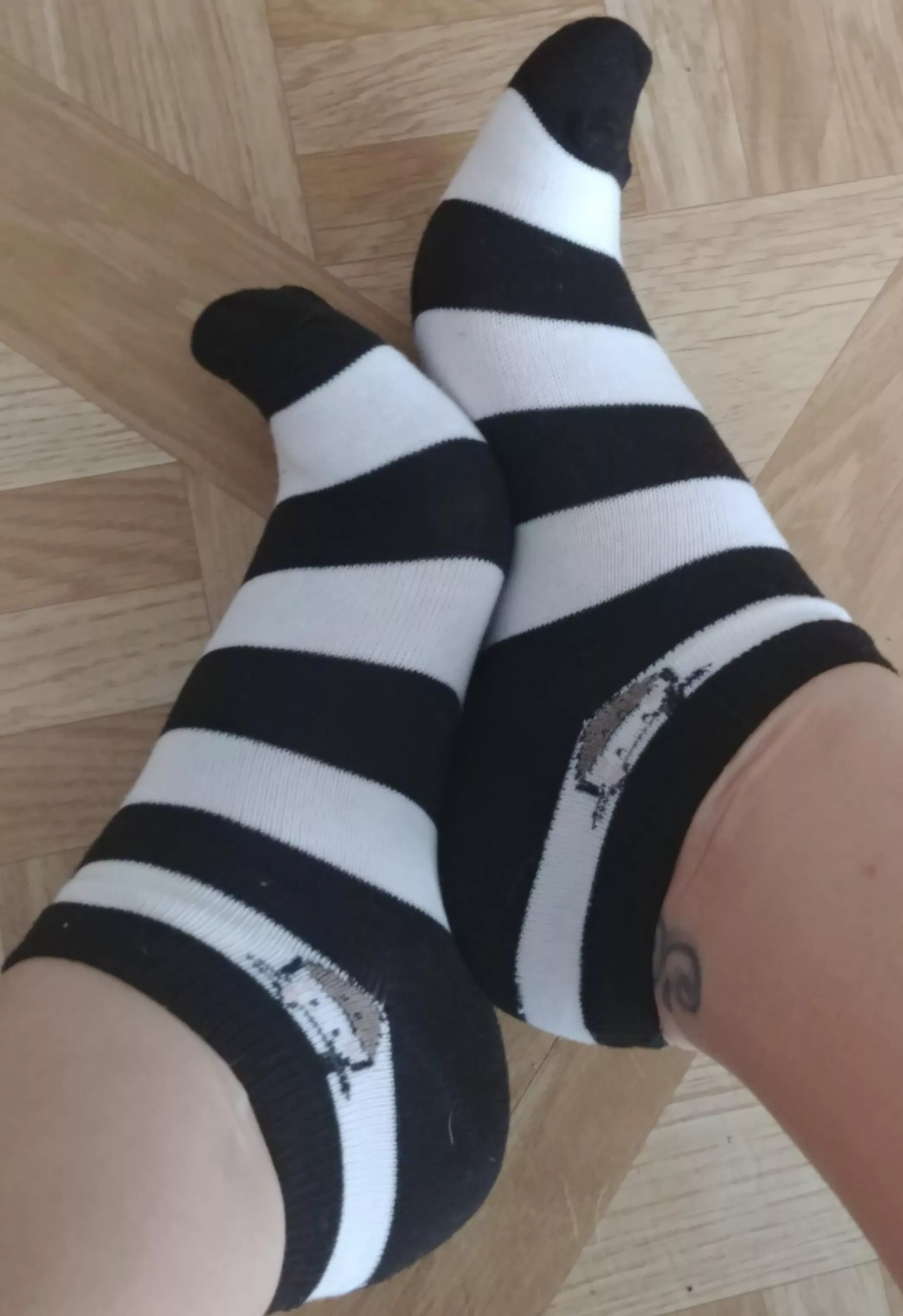 Black and white socks ready to be worn to work/the gym just for you! Message me to book your wear :)