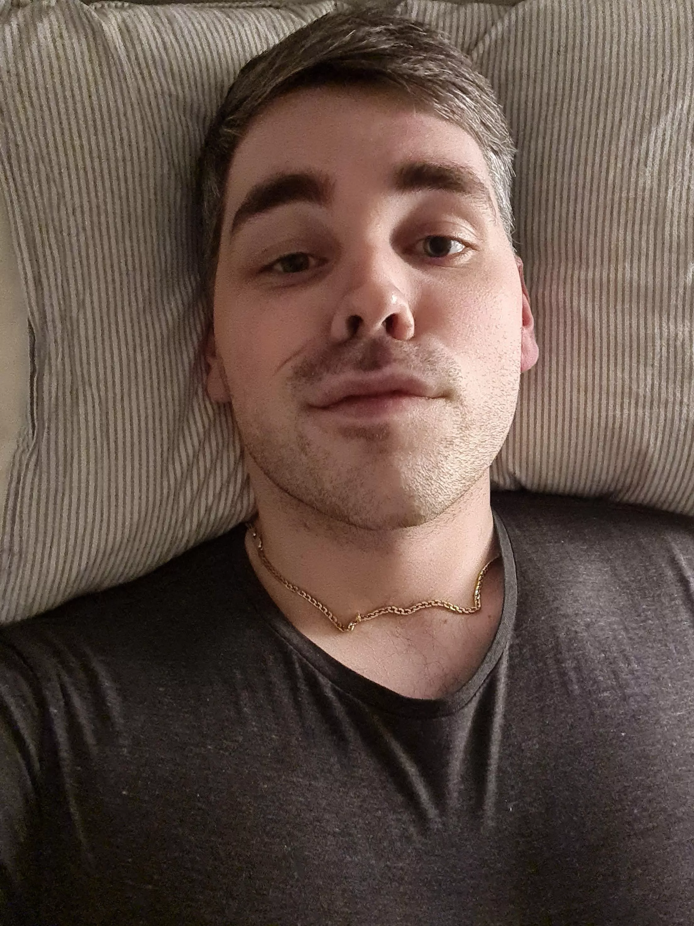 Can I just lay here until it is weekend again? Have an amazing week everyone! 😪☕️