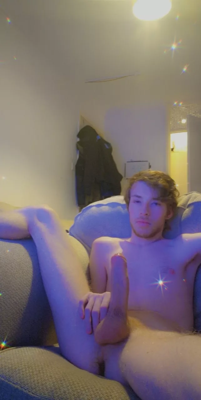 Come swallow it and pin my legs behind me 😜