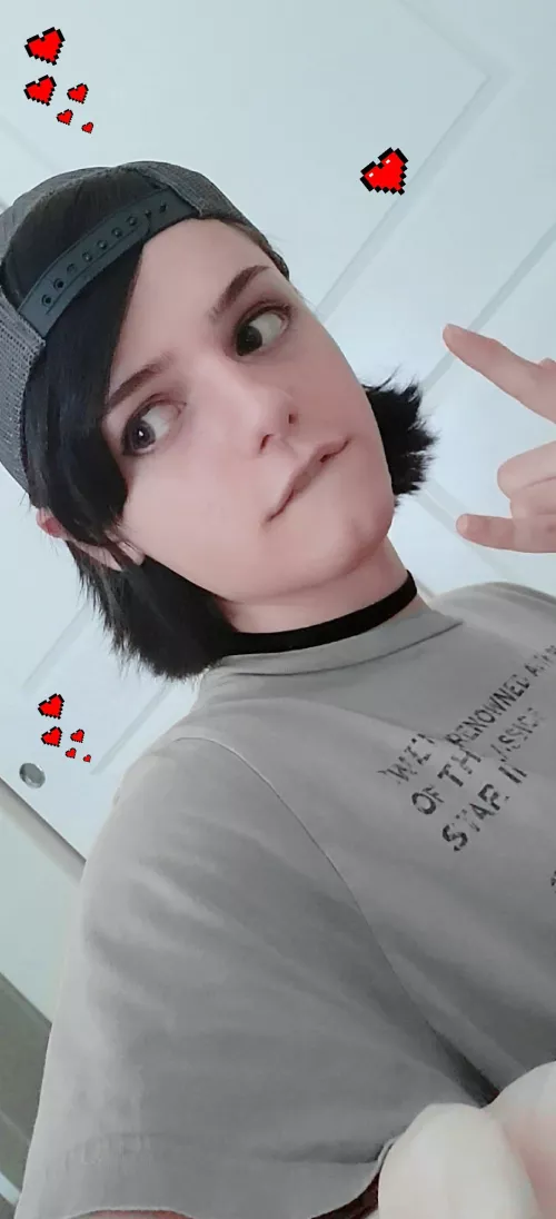 current aesthetic: a cross between a tomboy and a femboy ❤
