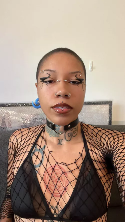 Do you like my makeup?