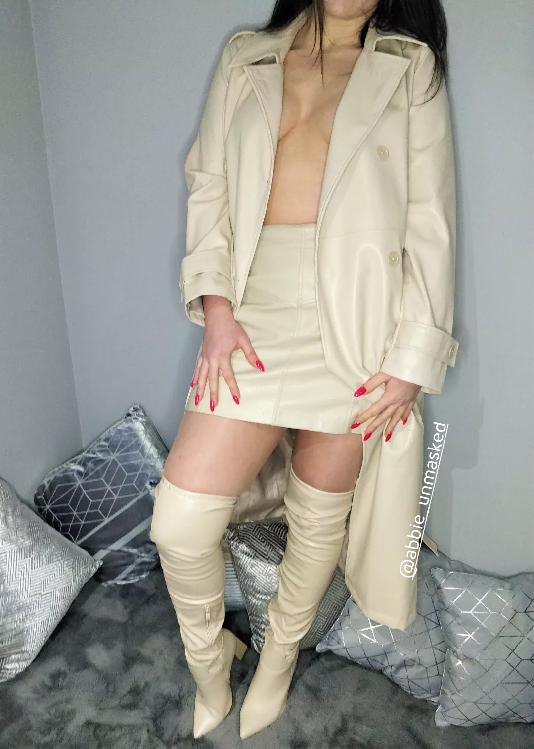 Feel me in my all beige leather