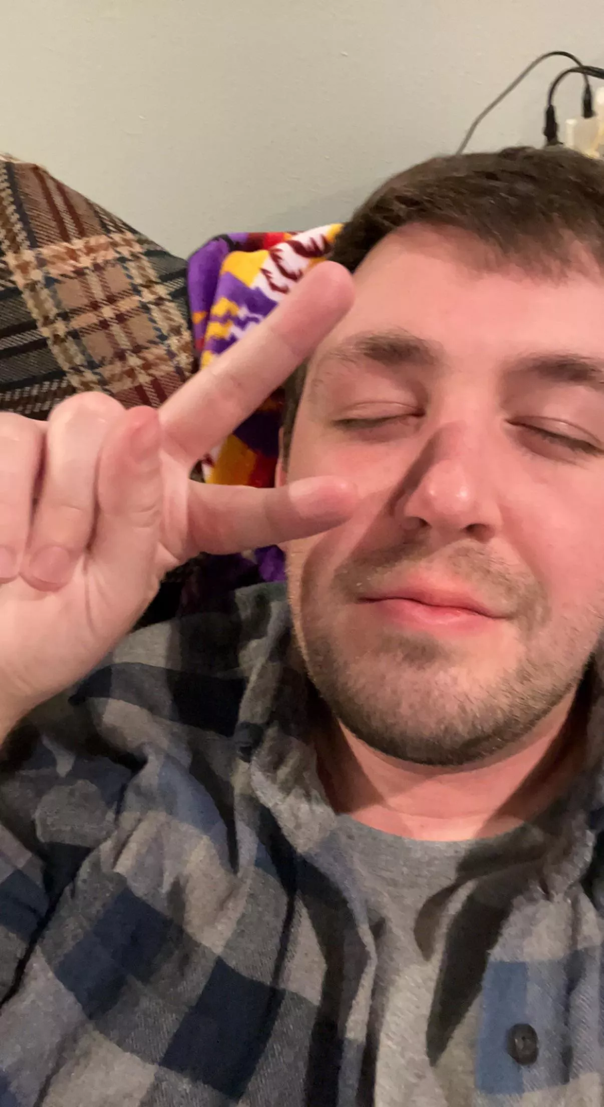 Had a big margarita and now I’m tipsy. Who’s gonna come cuddle 😜