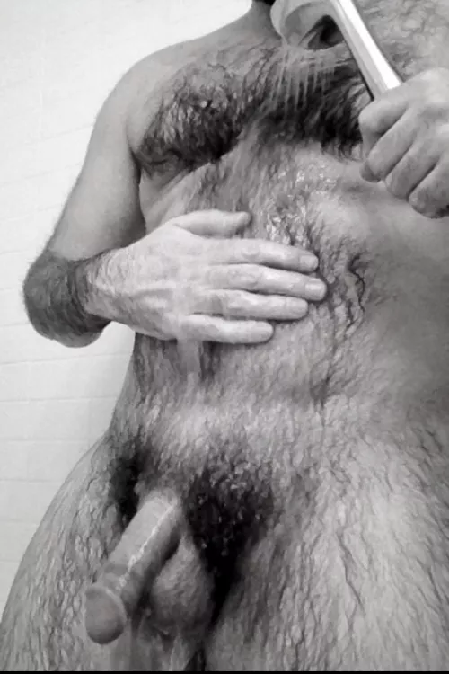 Hairy and Wet 😝💦