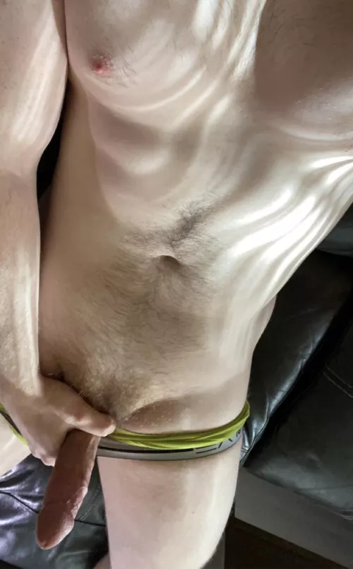 Hey bro I have a throbbing cock full of cum rn, any chance I can use your mouth?