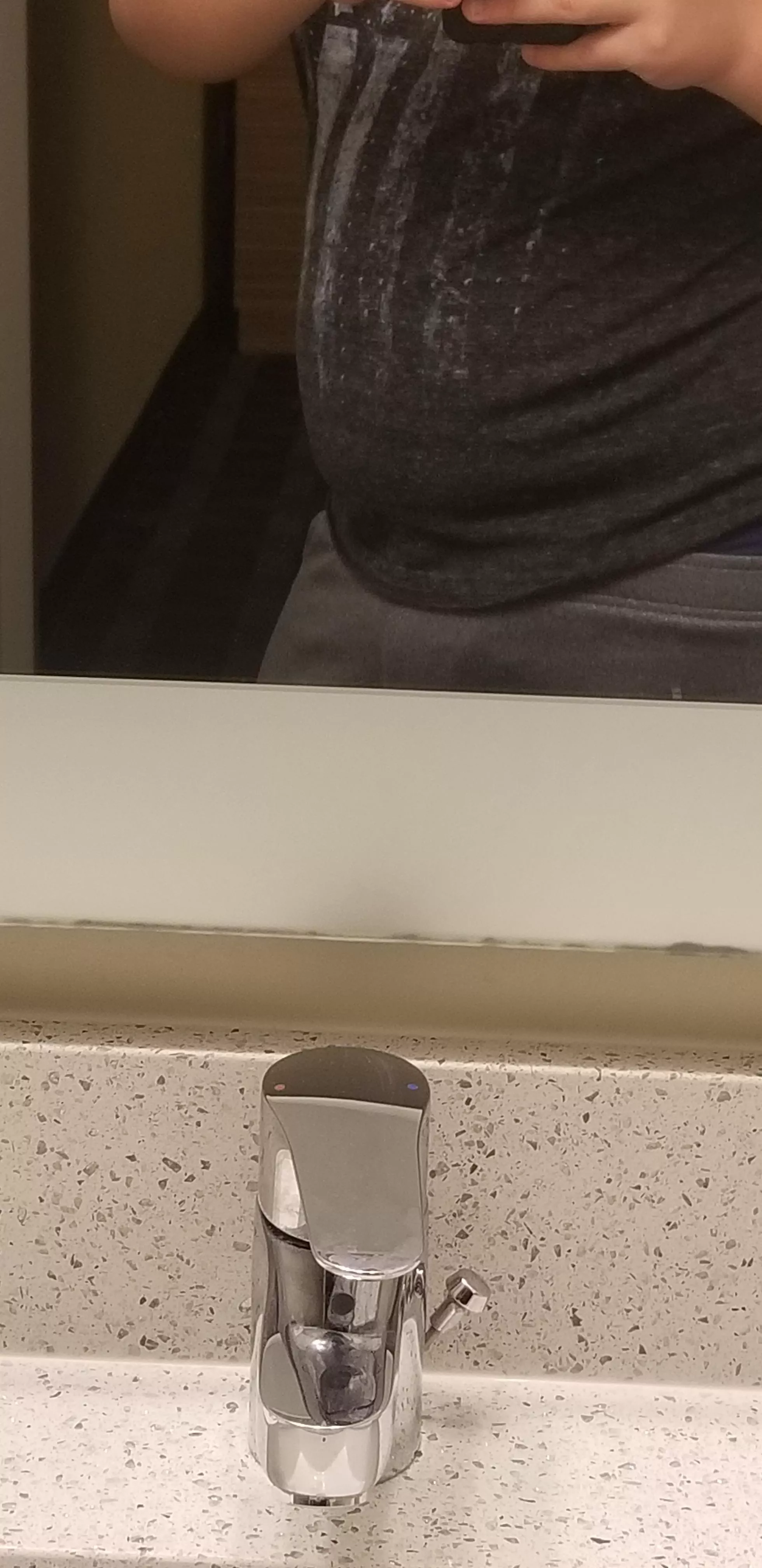 hey there :) 20M hit me up if youre in the NJ/NY area