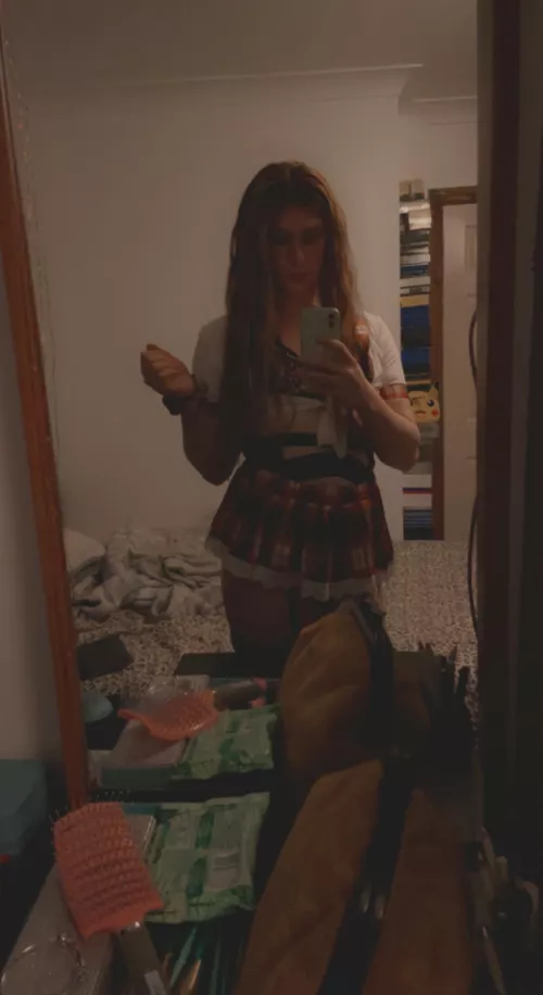 Hi Daddy😈💋 Do I look slutty enough for you? 👀