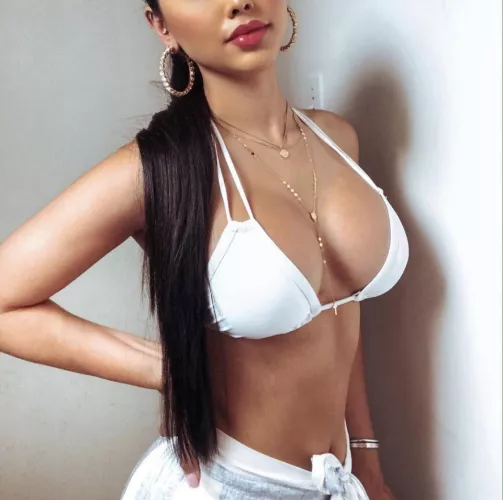 Hi 👋. First time here 🤗