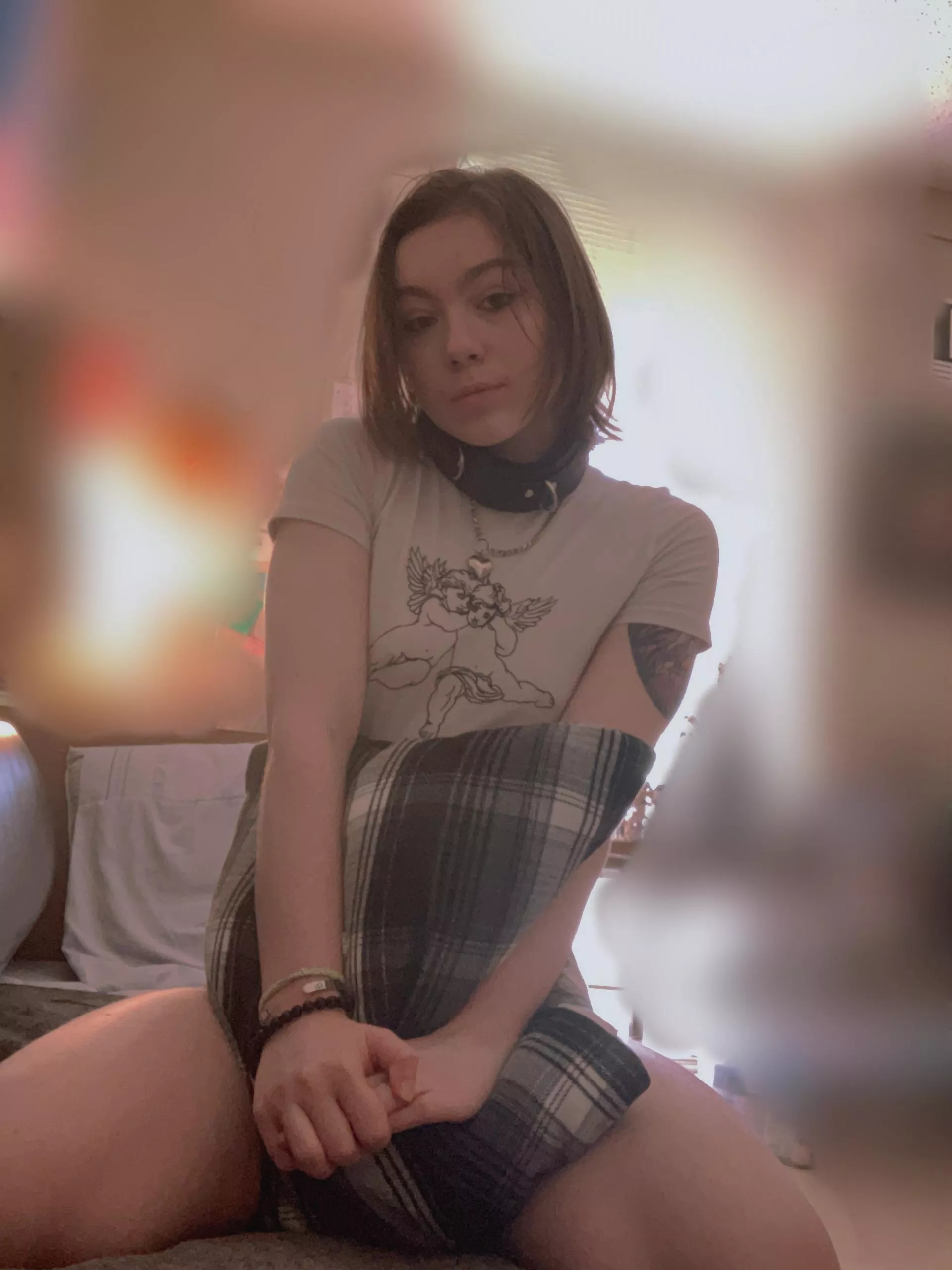 hii <3 this boy's back in his college dorm today