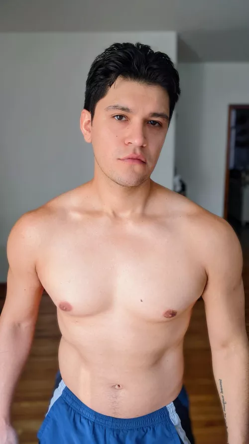 I can teach you Spanish :)