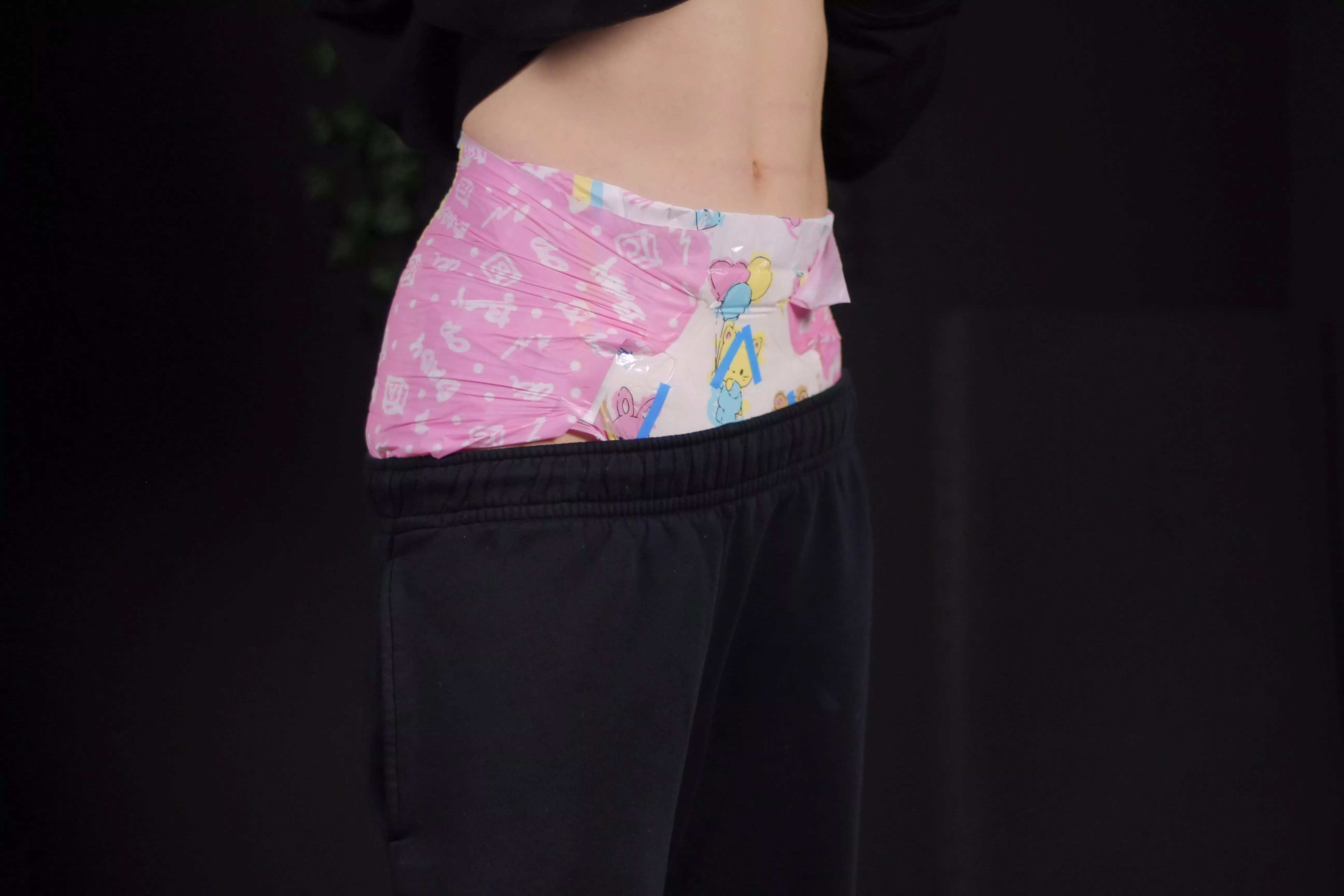 i can't pull my pants up all the way, can you help me?