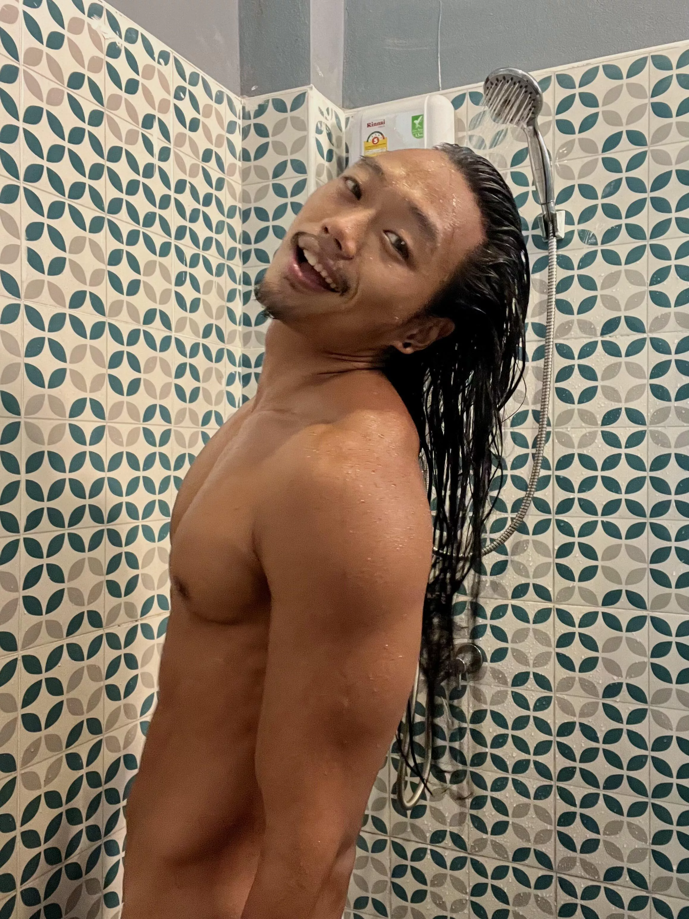 i forgot how to wash my body. can you help me? 😛