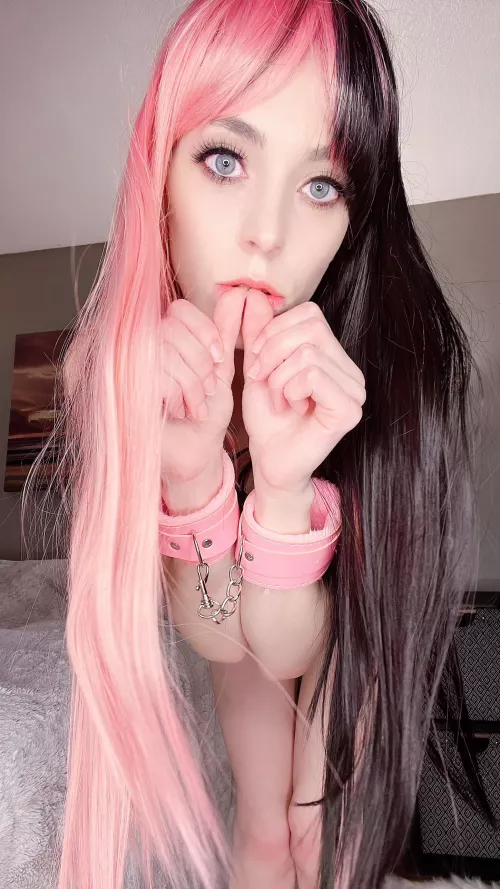 I like it when you handcuff me like this ;)