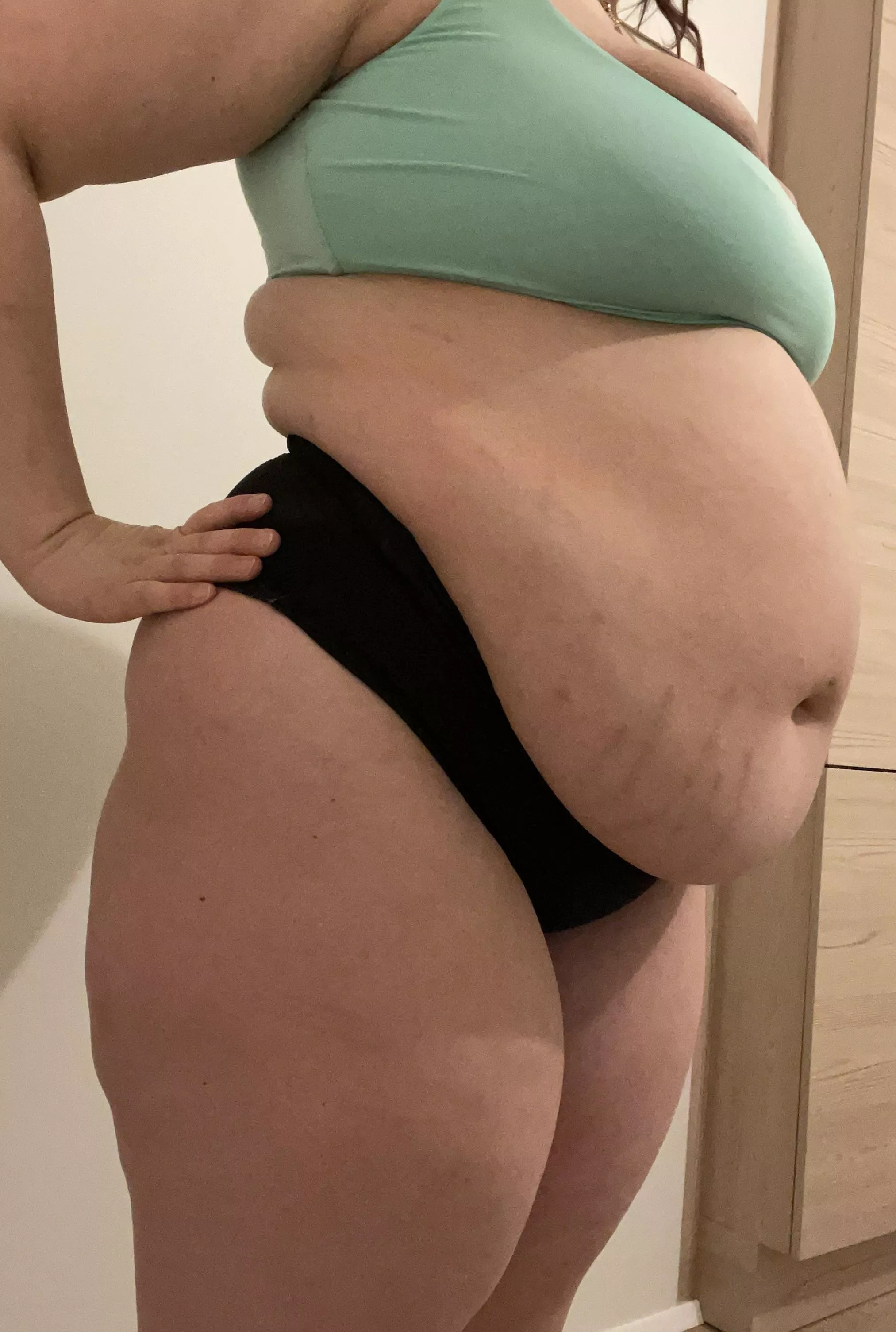 i wonder why so many people stared at my while i was in the pool looking like this… 🤭