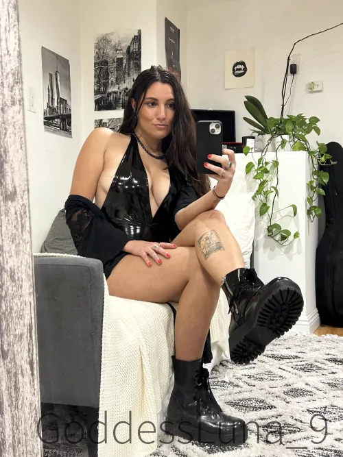 I'm obsessed with me. And you will too.