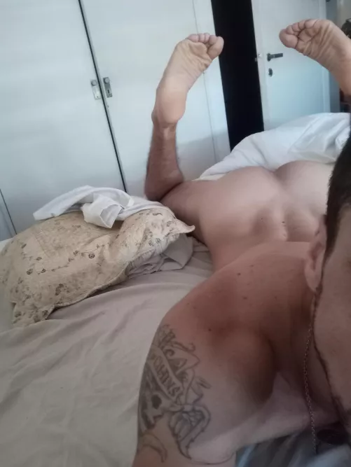 Insert Tongue 🤪👣