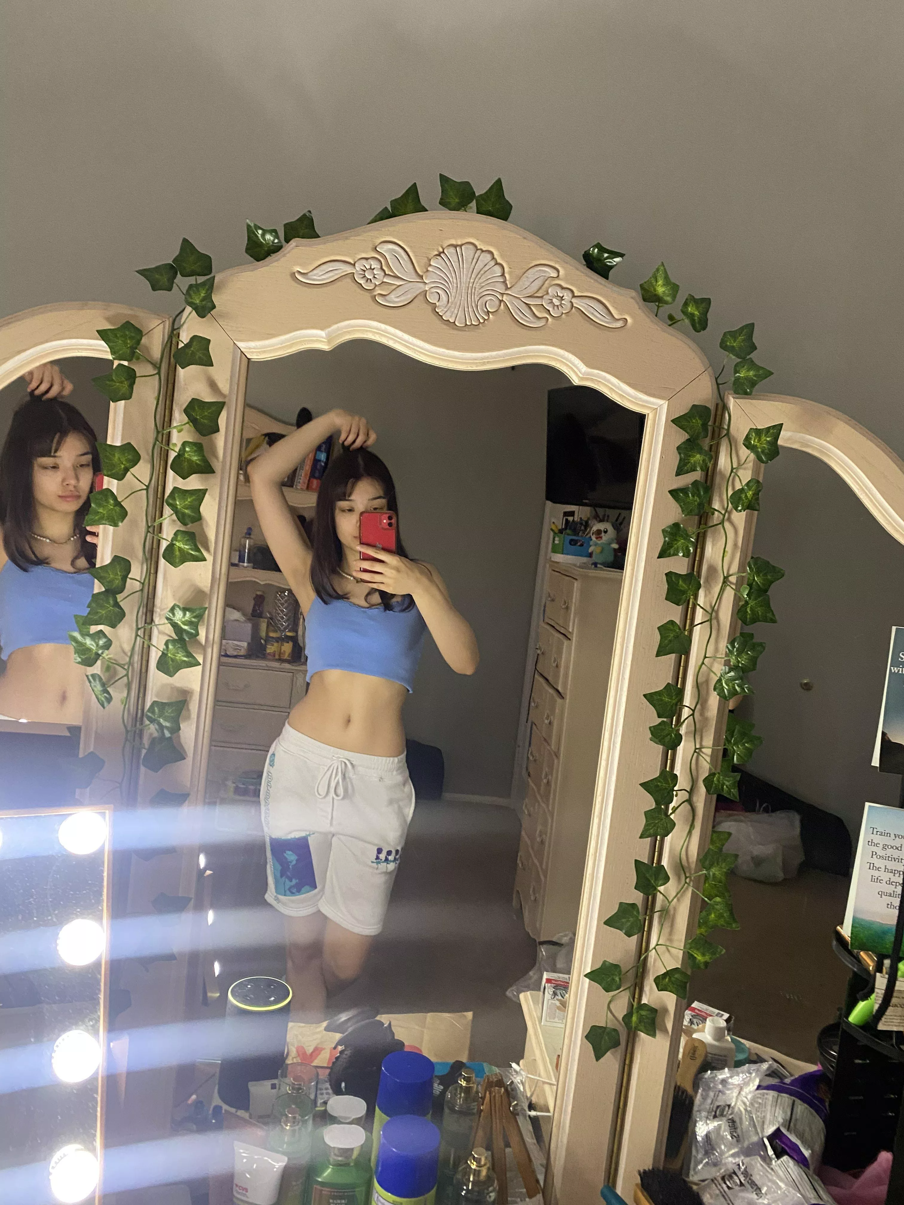 It's kinda small but I just loved the color lol