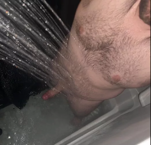 Join me in the shower? 💦🙃