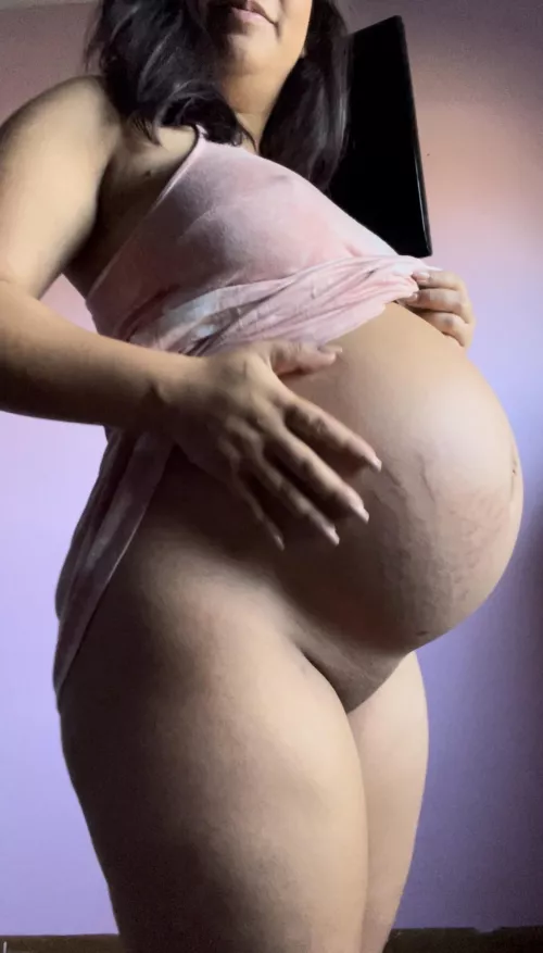 Just a still-frame from a video that I thought looked good 🥺(OC)