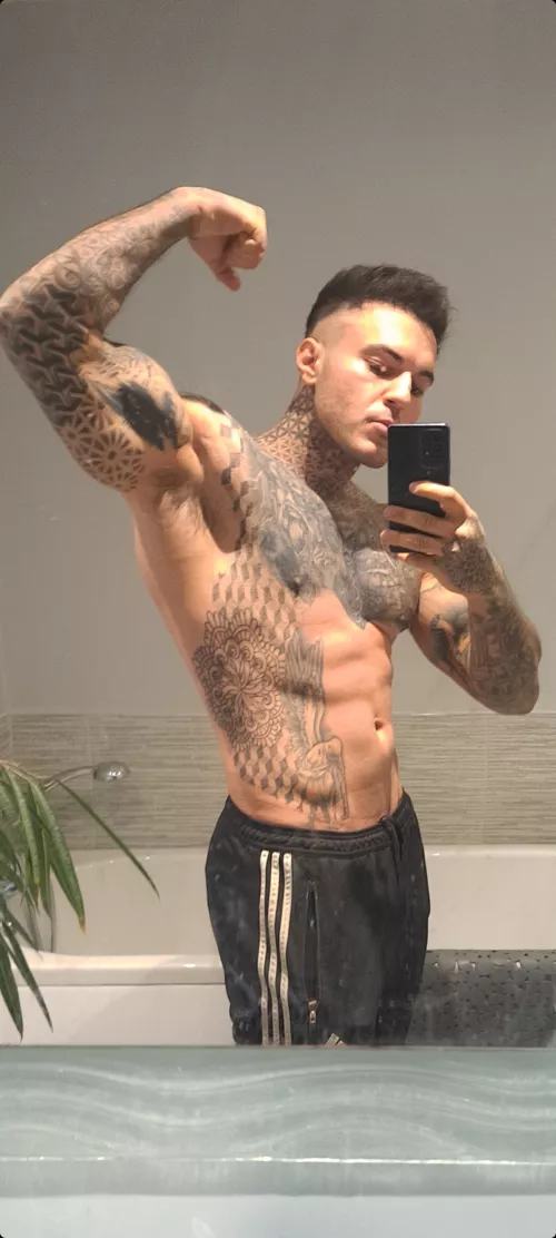 Just flexing after a hot sweaty workout