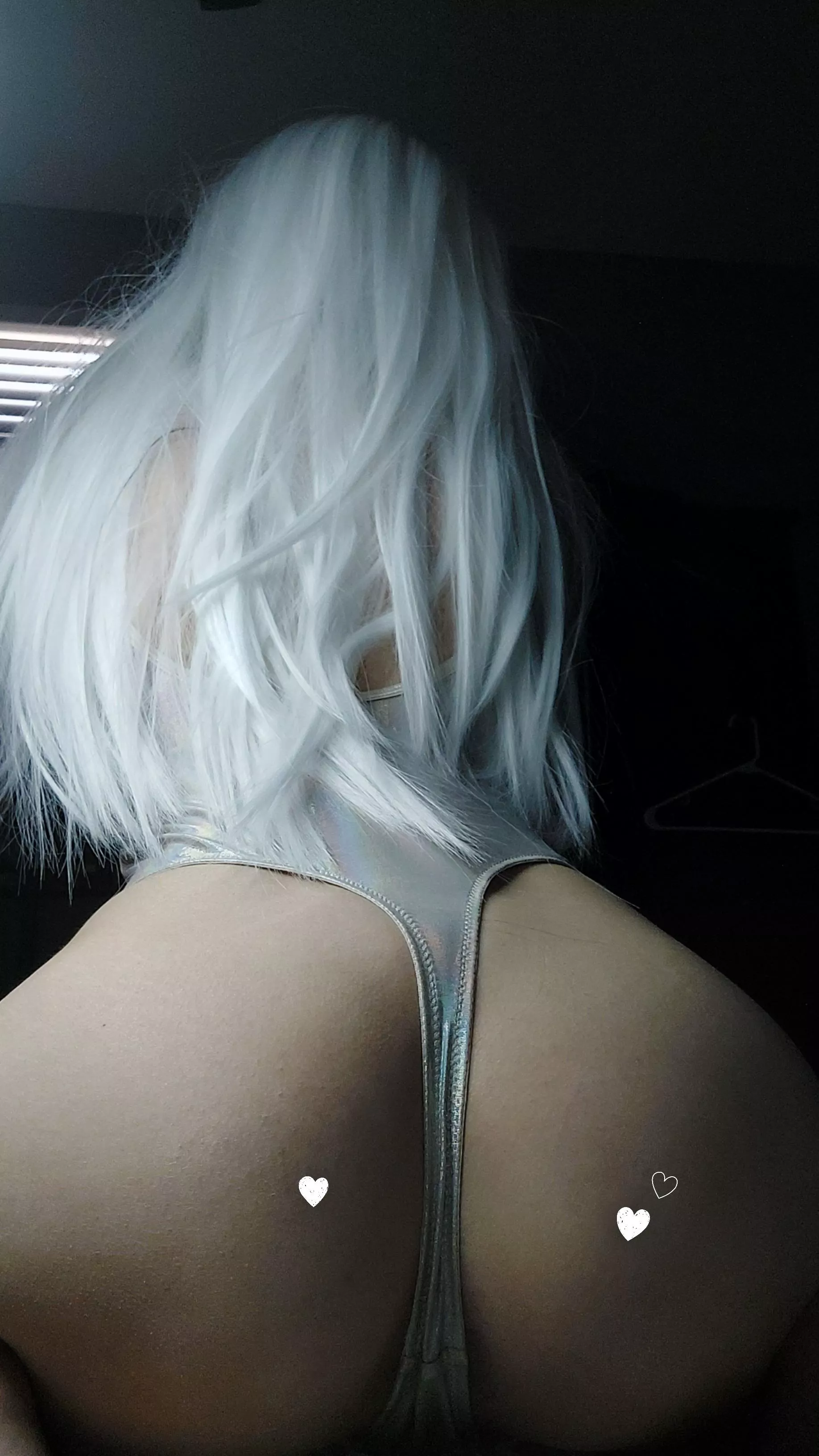 Just showing off my new bodysuit. ☁️