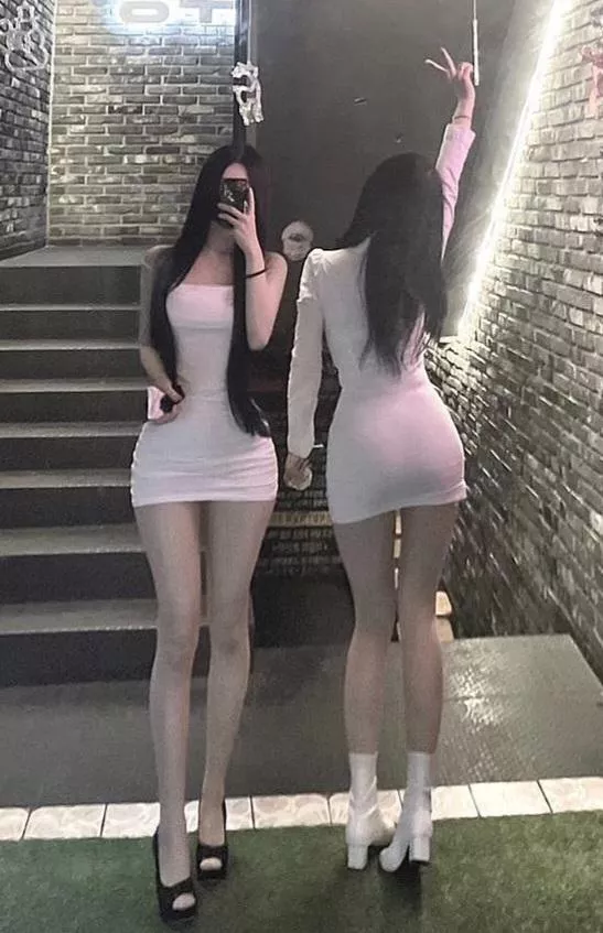 Korean girls have the best figures 👌