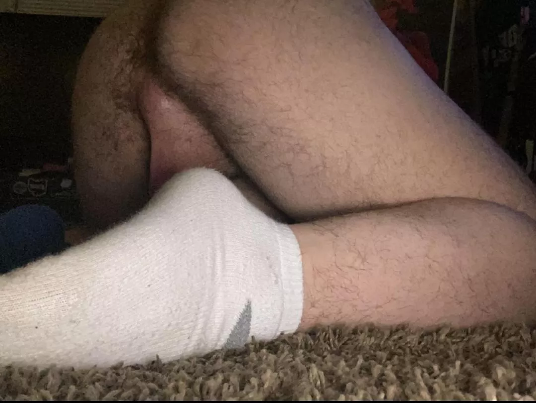 @luke_91622 this slut wants his dms flooded and spammed