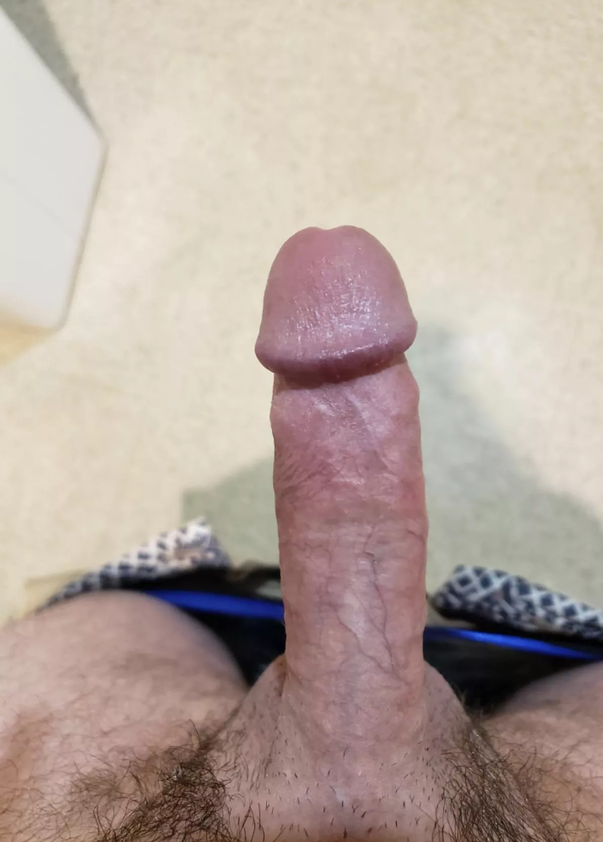 [M]idday office break